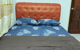 Roomstay Budget Kuala Terengganu Desa Chendering Private Bathroom